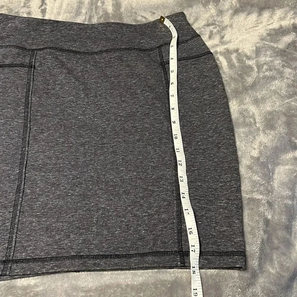 Athleta Gray Stretchy Skirt - Picture 3 of 5